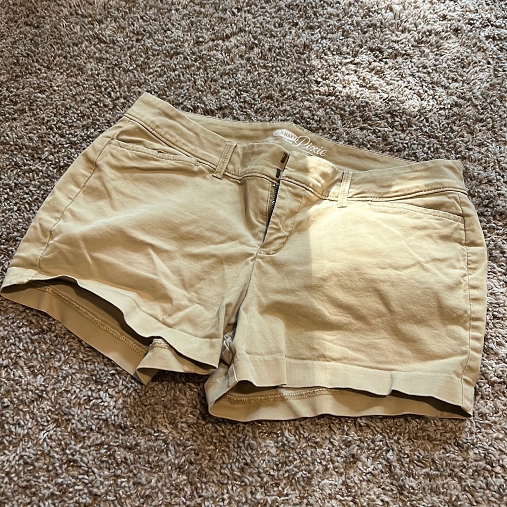 Women’s pixie Khaki size 2 shorts